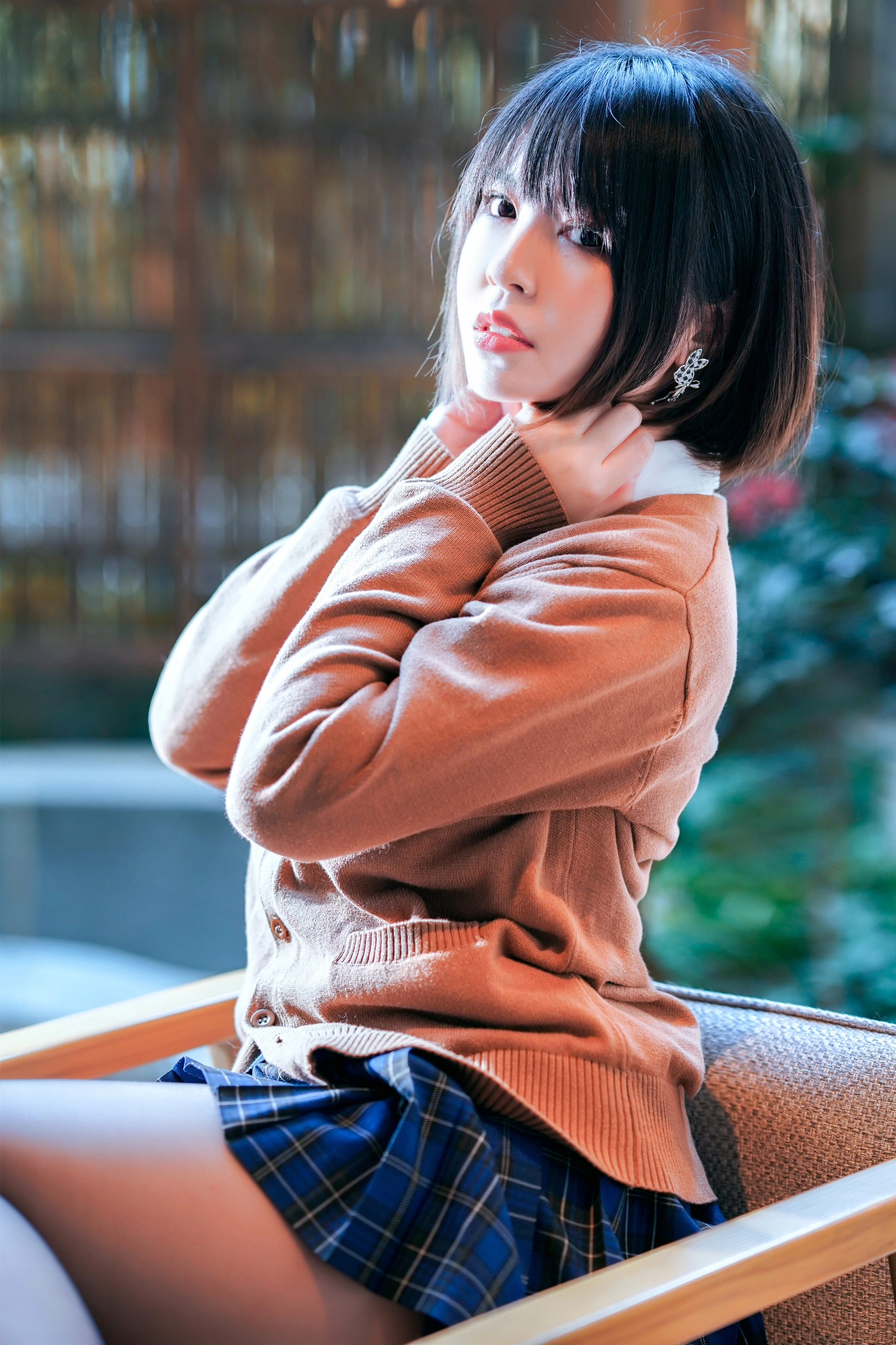 半半子 – NO.064 彼女の制服 1